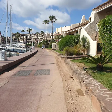 Apartamento 4 Etoiles Pieds Dans L'eau Cogolin