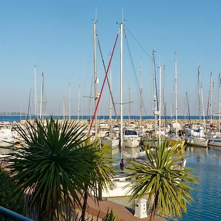4 Etoiles Pieds Dans L'eau Apartamento Cogolin