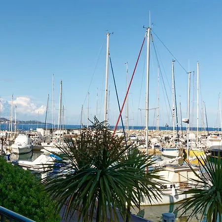 Apartamento 4 Etoiles Pieds Dans L'eau *
