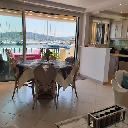 Apartamento 4 Etoiles Pieds Dans L'eau