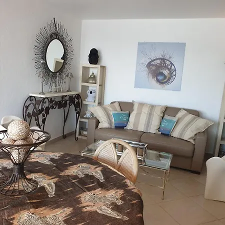 4 Etoiles Pieds Dans L'eau Apartamento *